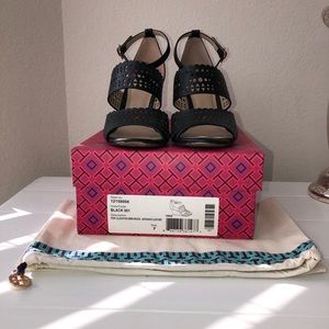 💖 SOLD 💖 Tory Burch Black Wedge Sandals